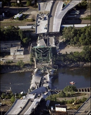 bridge collapse america 35w minneapolis down american states united construction year after infrastructure axisoflogic lack dangerously blasts falling expert driving